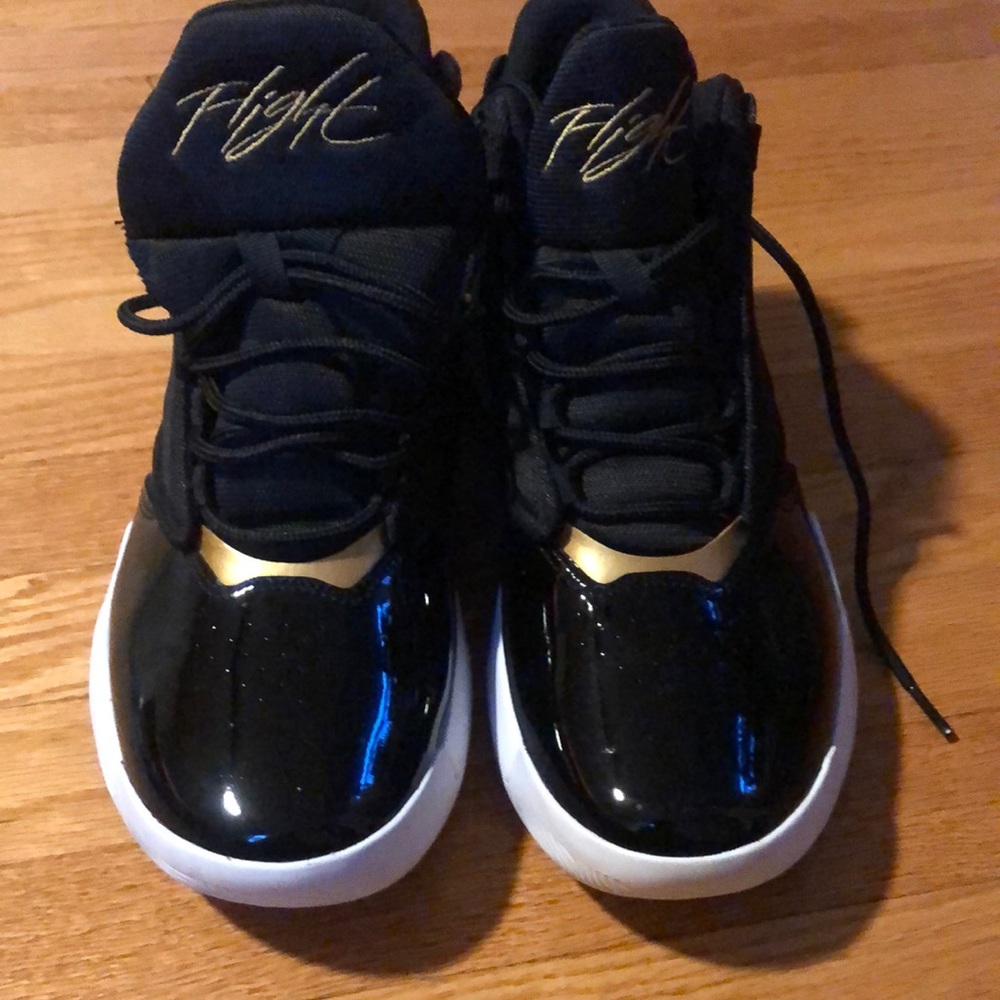 Jordan Max Aura Black/Gold men’s 10.5